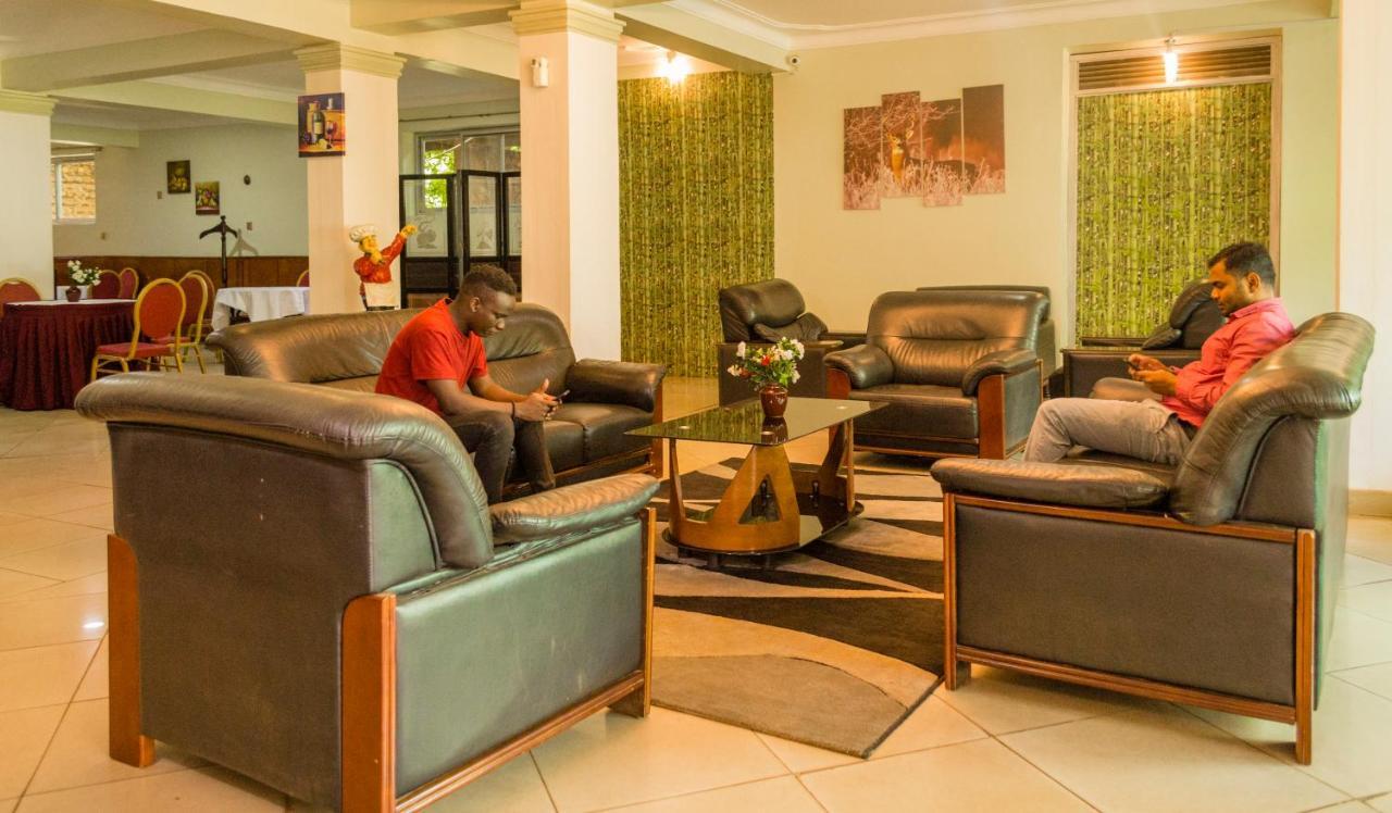 Emerald Hotel Kampala Exterior photo